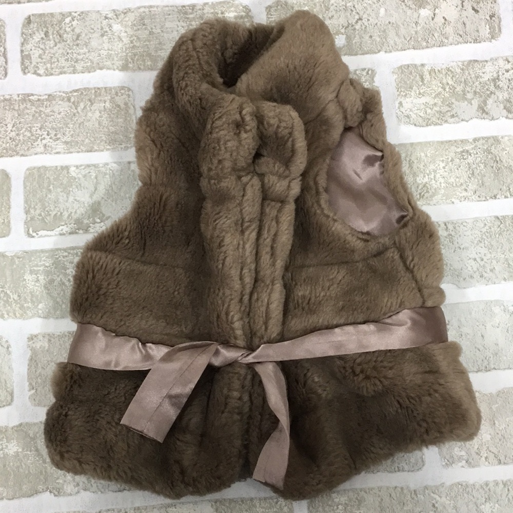 Baby Gap Faux Fur Vest Brown Ribbon Satin Tie Layering Cozy Fall Winter 6-12M